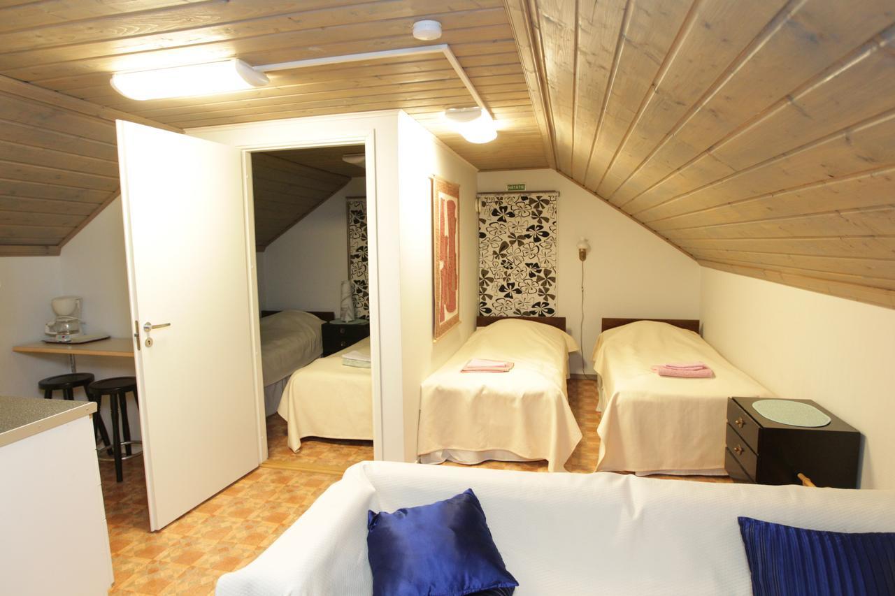 Hotel Urkin Piilopirtti Pinsio الغرفة الصورة